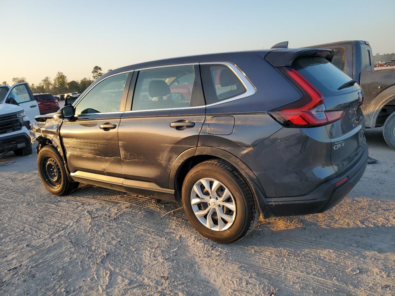 2024 HONDA CR-V LX VIN:2HKRS4H24RH424666