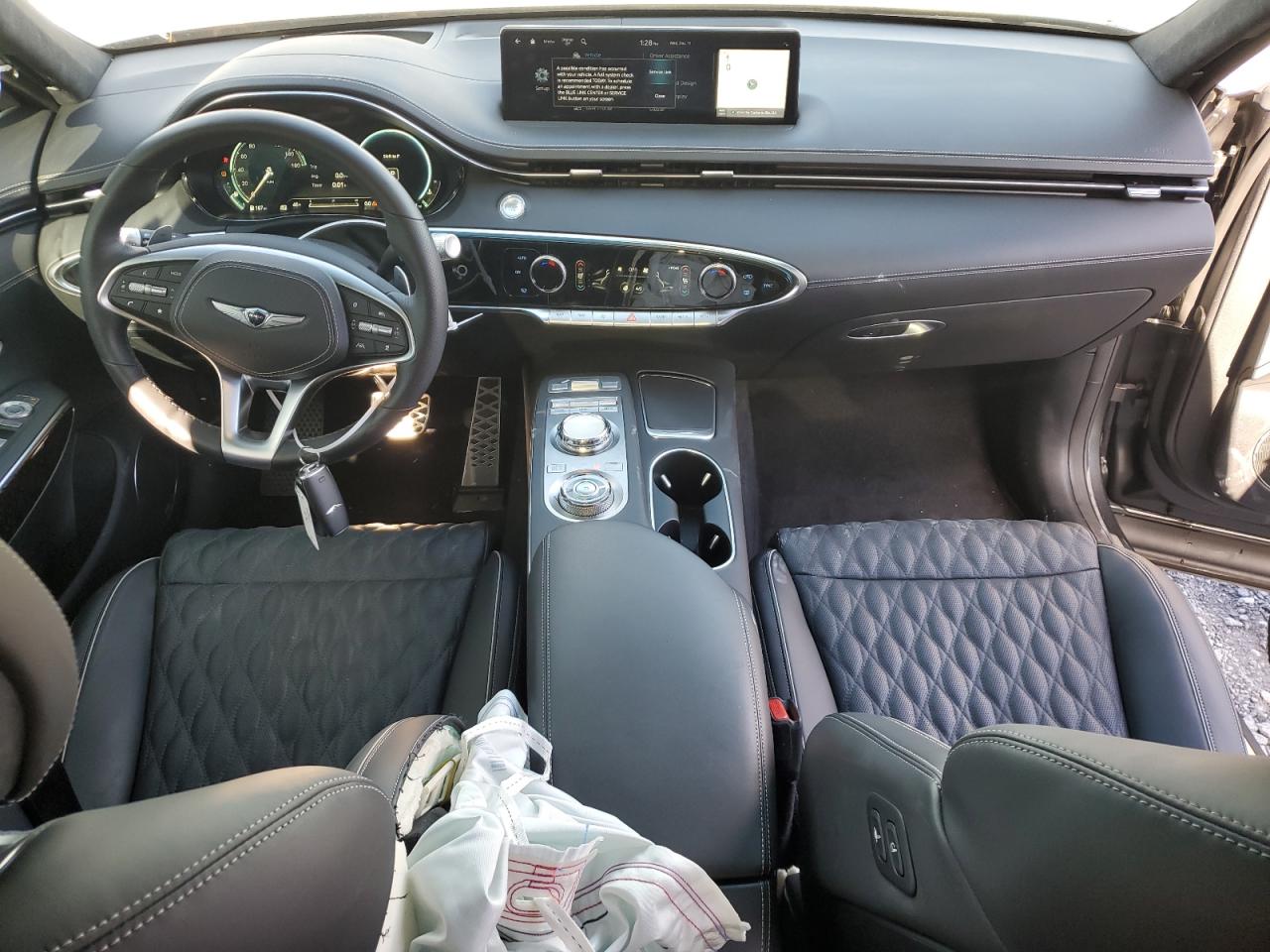 2024 GENESIS GV70 BASE VIN:5NMMCDTC3RH004157