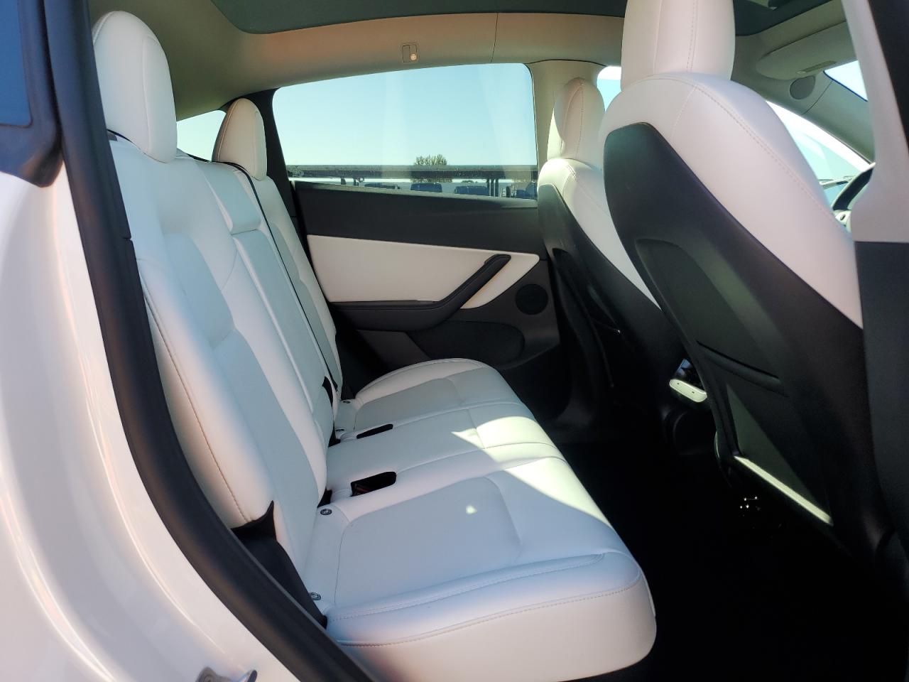 2022 TESLA MODEL Y  VIN:7SAYGDEE6NF485041
