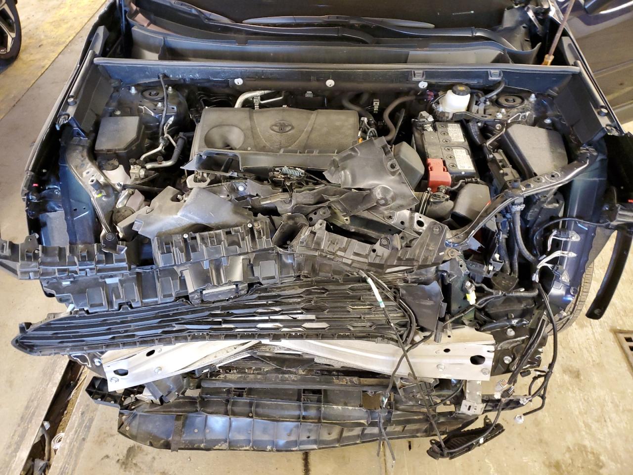 2022 TOYOTA RAV4 XLE VIN:2T3P1RFVXNW305303