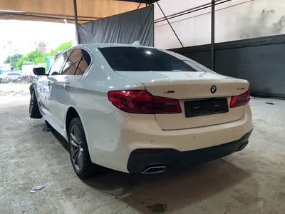 2018 BMW 5 Series WBAJD9109JWC11384 VIN:WBAJD9109JWC11384