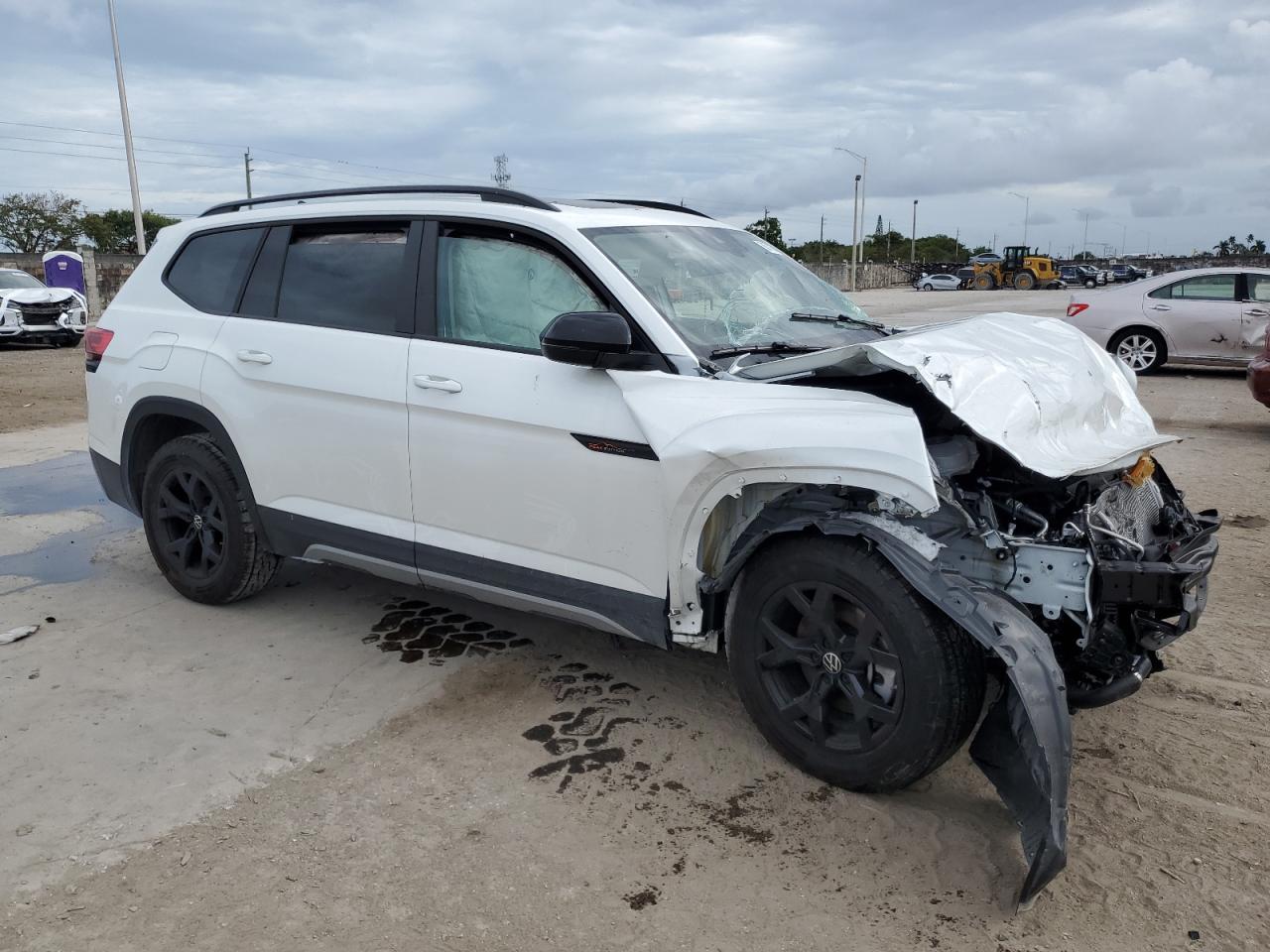 2024 VOLKSWAGEN ATLAS PEAK EDITION SEL VIN:1V2GR2CA7RC550827