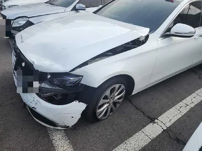 2016 Mercedes-Benz E 220 VIN: