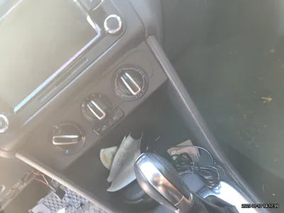 2014 Volkswagen Polo VIN:
