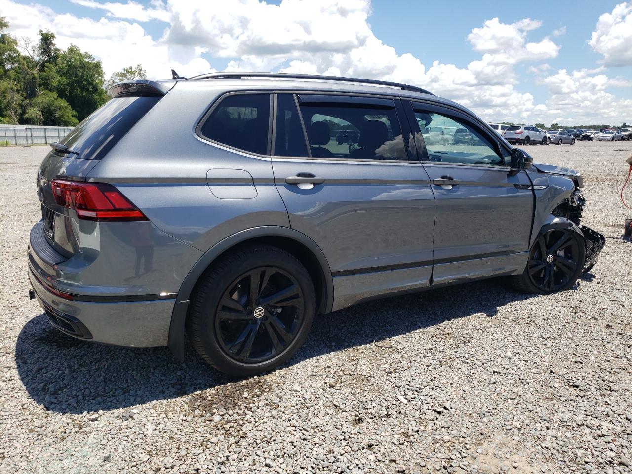 2023 VOLKSWAGEN TIGUAN SE R-LINE BLACK VIN:3VVCB7AX9PM057138