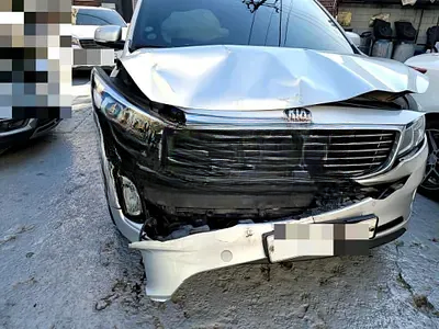 2015 Kia Carnival NONE VIN: