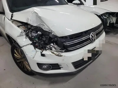 2016 Volkswagen Tiguan VIN: