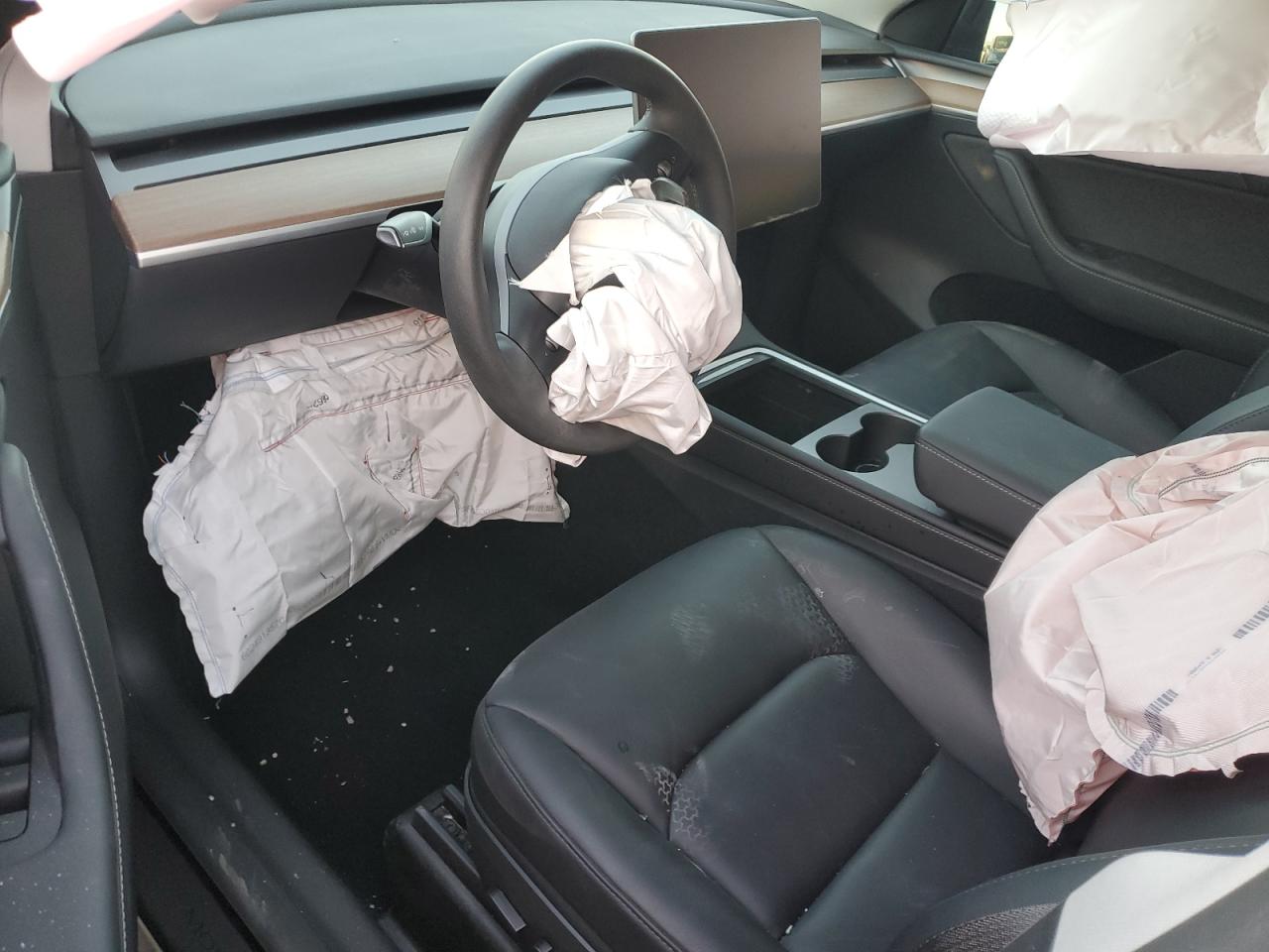 2023 TESLA MODEL Y  VIN:7SAYGDEF8PF825544