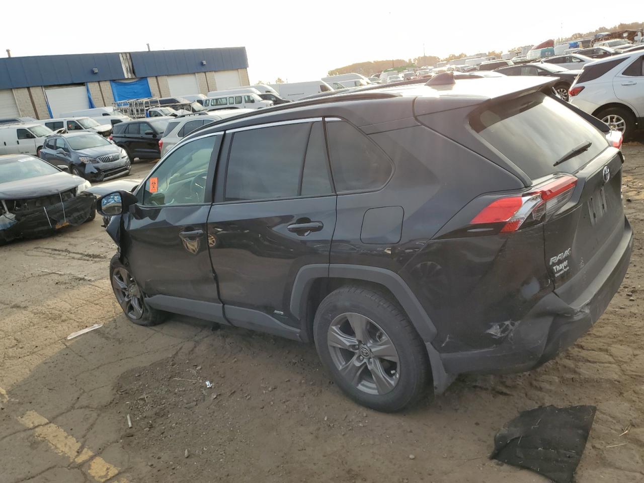 2024 TOYOTA RAV4 XLE VIN:4T3RWRFVXRU130423