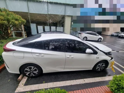 2017 Toyota Prius Prime VIN: