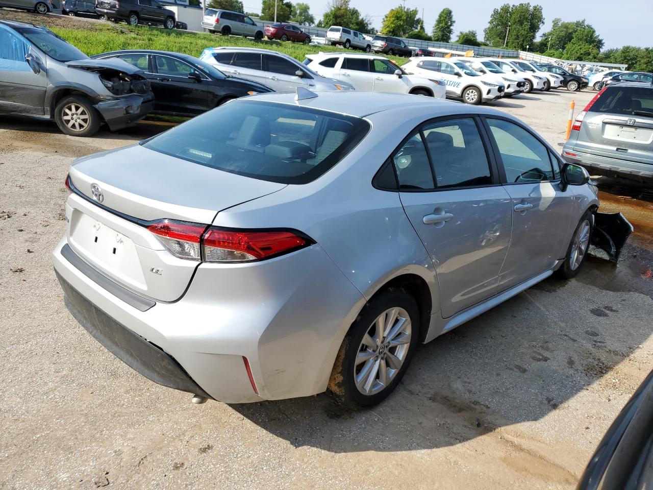 2024 TOYOTA COROLLA LE VIN:5YFB4MDE1RP147439