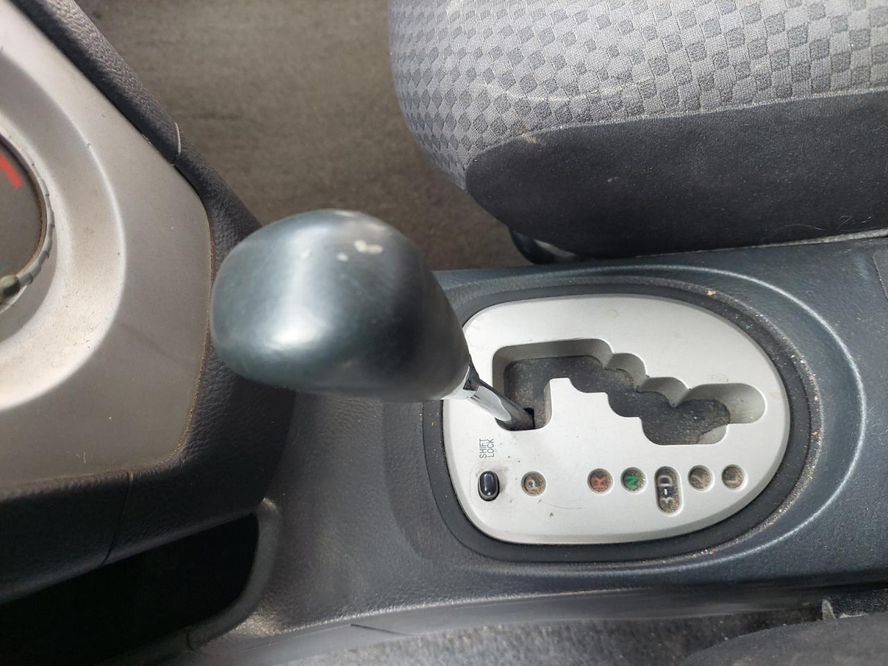 2008 TOYOTA YARIS VIN:JTDBW923084******