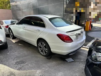 2018 Mercedes-Benz C 220 VIN: