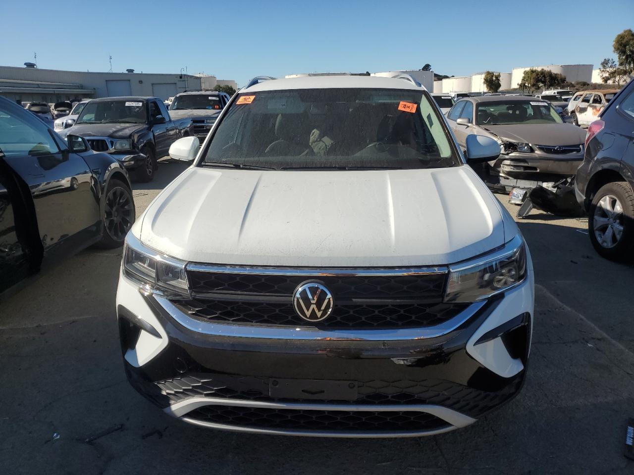 2022 VOLKSWAGEN TAOS SE VIN:3VVRX7B22NM082247