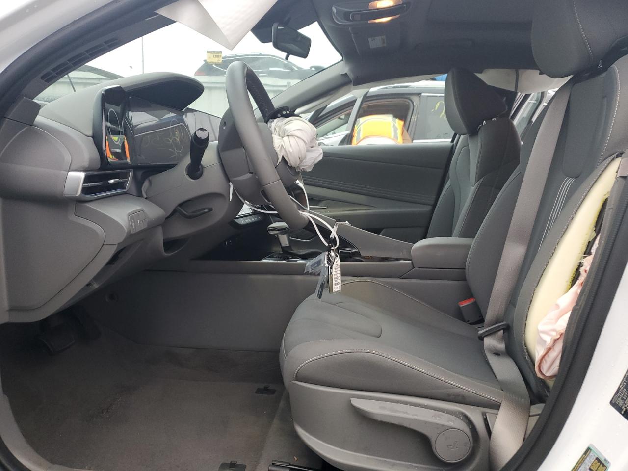 2024 HYUNDAI ELANTRA SEL VIN:KMHLS4DG9RU754117