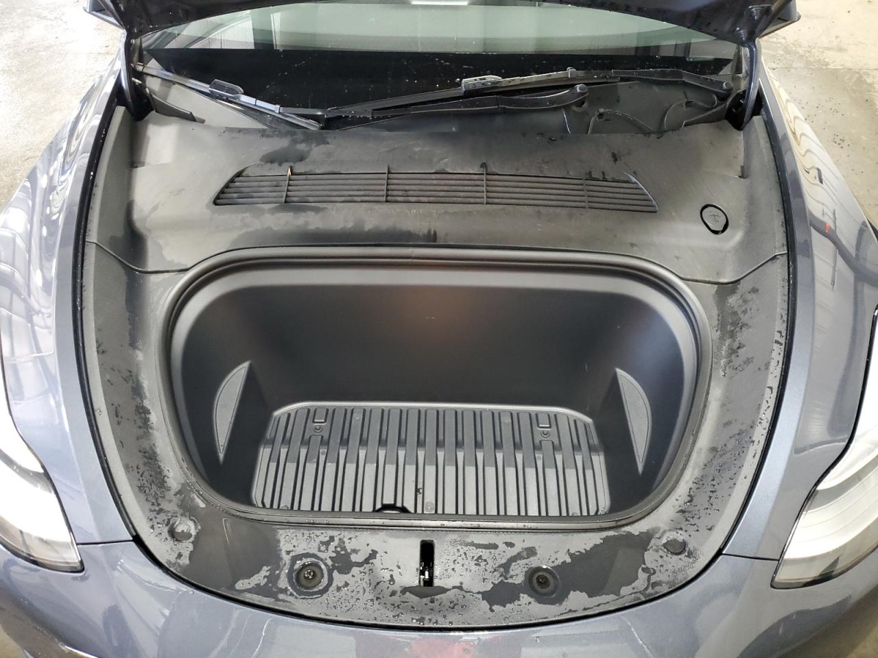 2023 TESLA MODEL Y  VIN:7SAYGDEE5PA067070