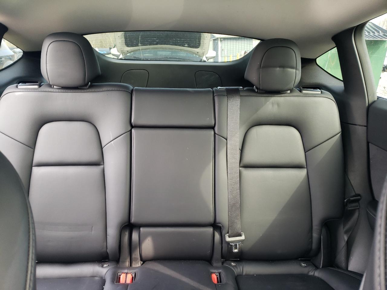 2022 TESLA MODEL Y  VIN:7SAYGDEE9NF384642