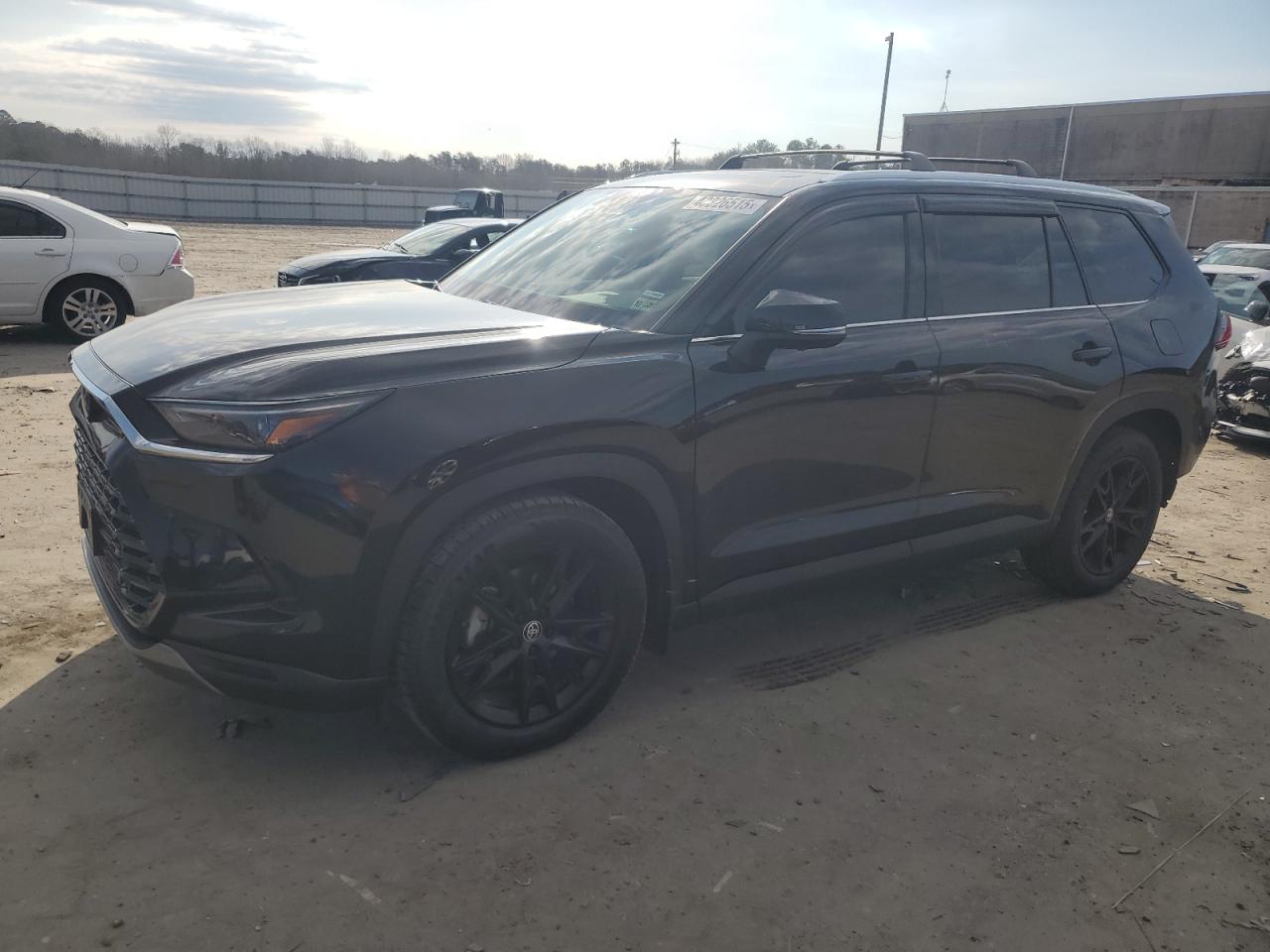 2024 TOYOTA GRAND HIGHLANDER XLE VIN:5TDACAB57RS006656