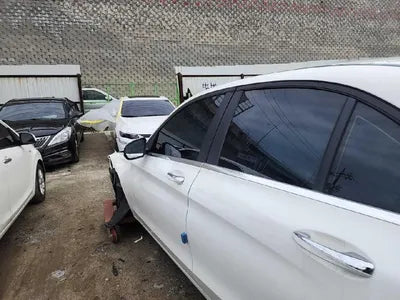 2019 Mercedes-Benz C 200 WDDWF8AB4KR490129 VIN:WDDWF8AB4KR490129