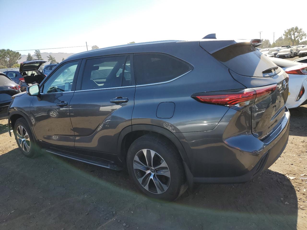 2023 TOYOTA HIGHLANDER HYBRID XLE VIN:5TDKBRCH8PS570540