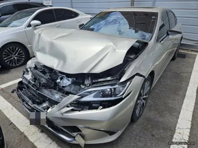 2018 Lexus ES 300 VIN: