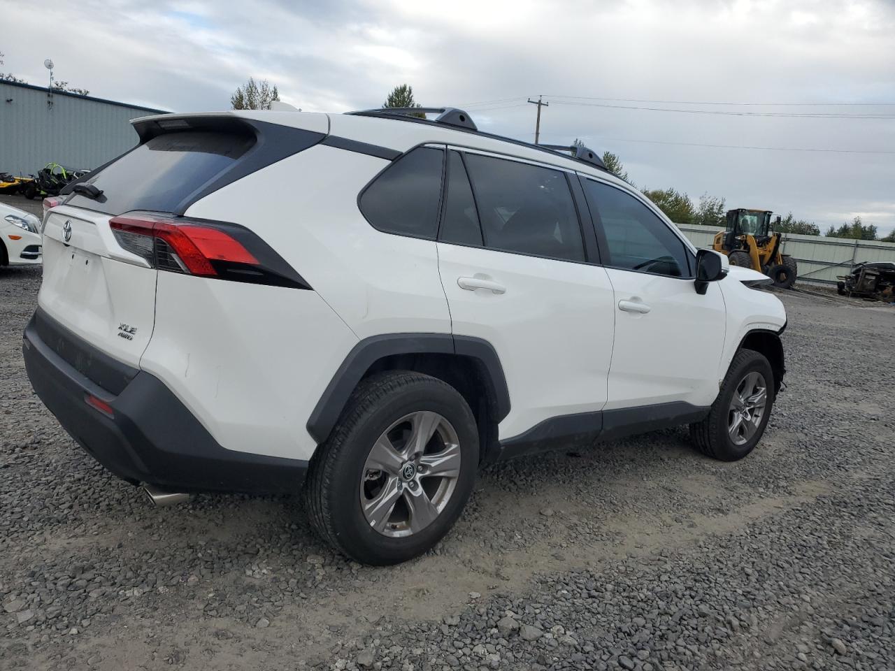 2023 TOYOTA RAV4 XLE VIN:2T3P1RFV8PC353550