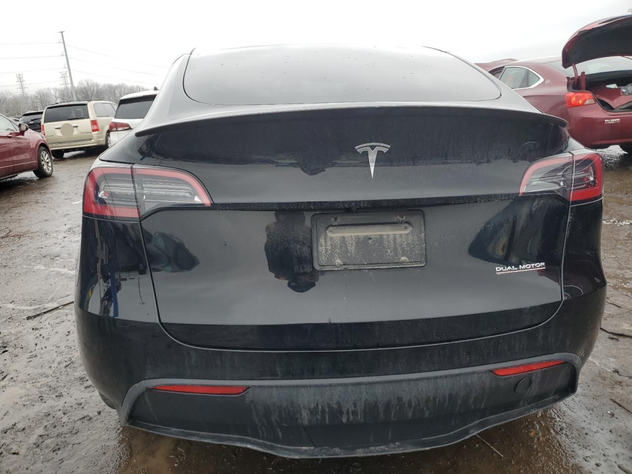2022 TESLA MODEL Y  VIN:7SAYGDEFXNF452388