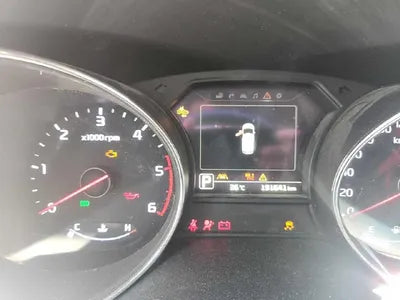 2016 Kia Carnival VIN:
