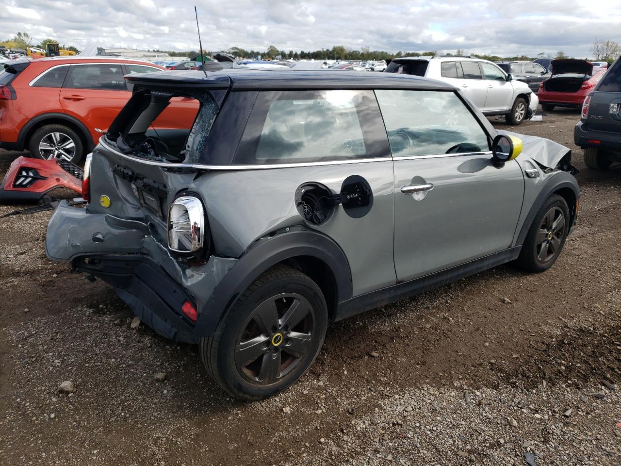 2022 MINI COOPER SE VIN:WMW13DJ03N2R37712