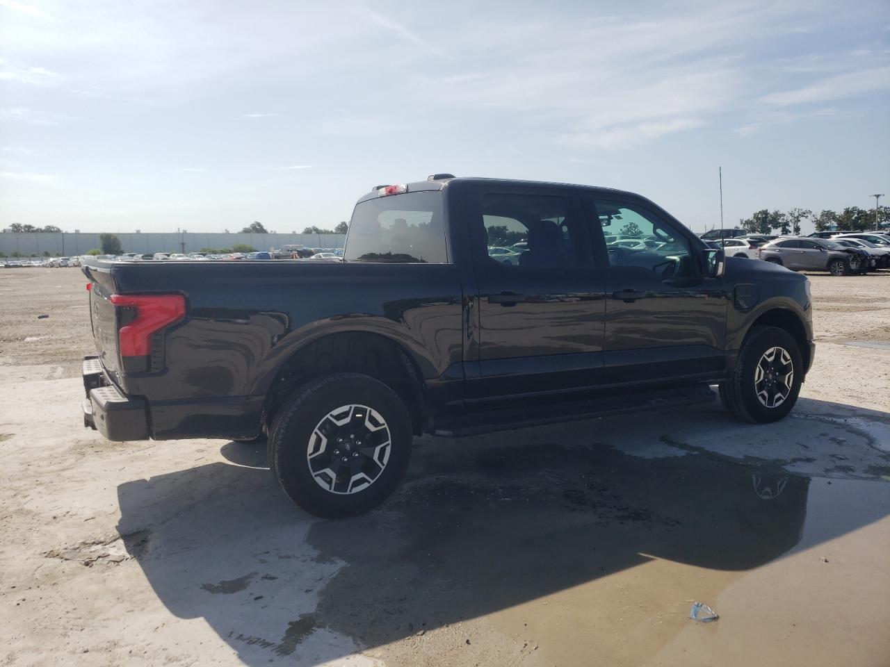 2023 FORD F150 LIGHTNING PRO VIN:1FTVW1EL1PWG46409