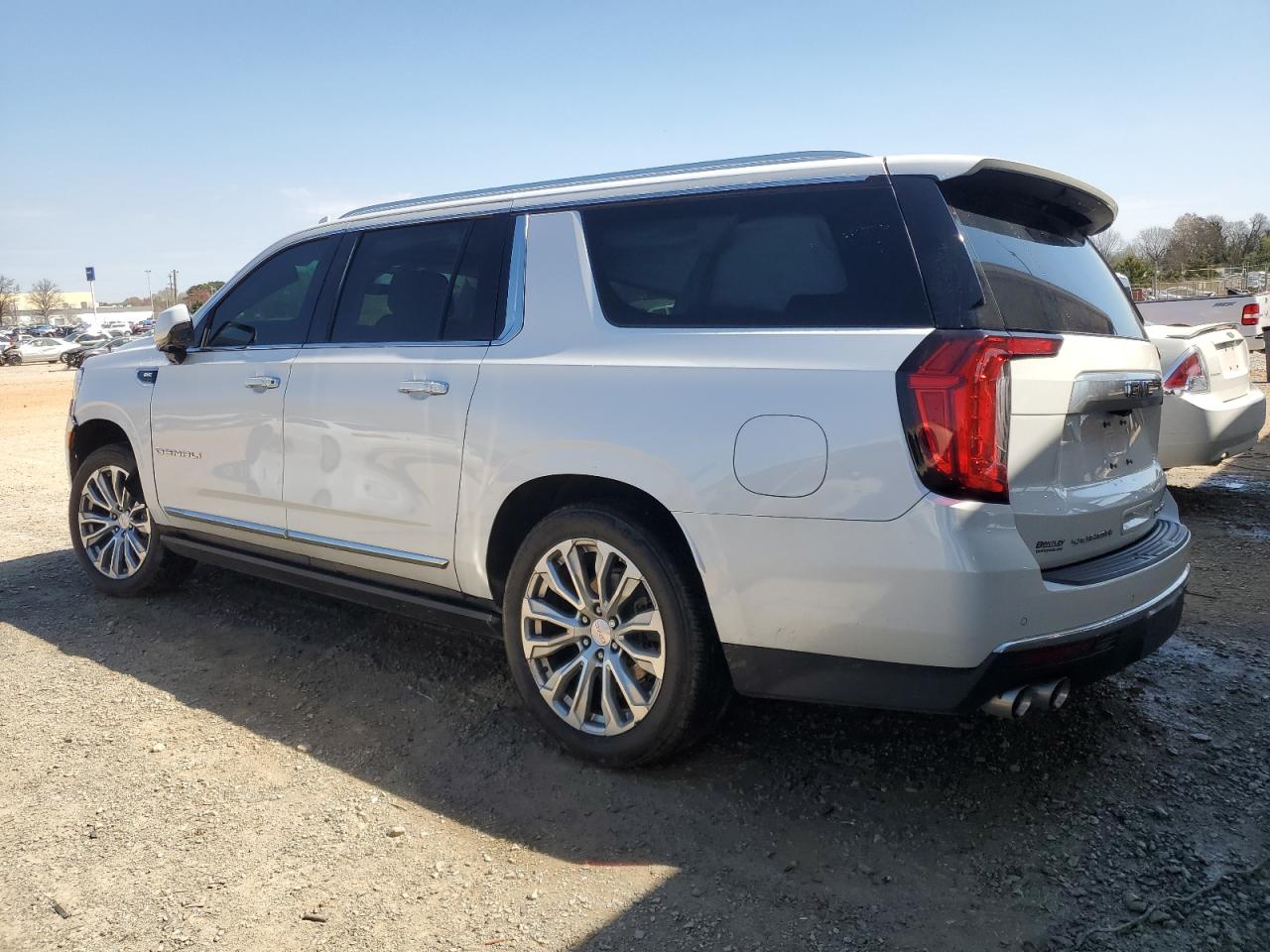 2022 GMC YUKON XL DENALI VIN:1GKS2JKL8NR192940