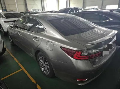 2018 Lexus ES 300 VIN: