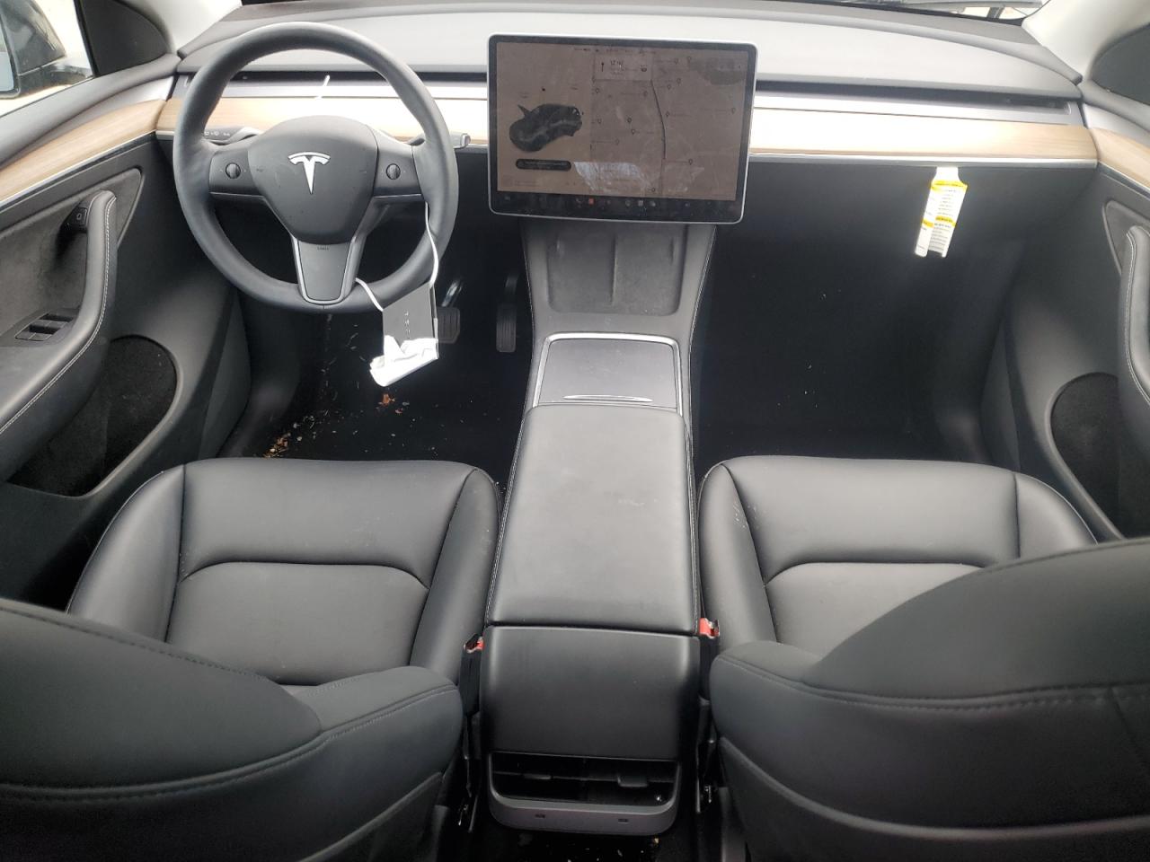 2022 TESLA MODEL Y  VIN:7SAYGDEE0NA018727