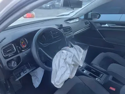 2016 Volkswagen Golf WVWZZZAUZGW052298 VIN:WVWZZZAUZGW052298