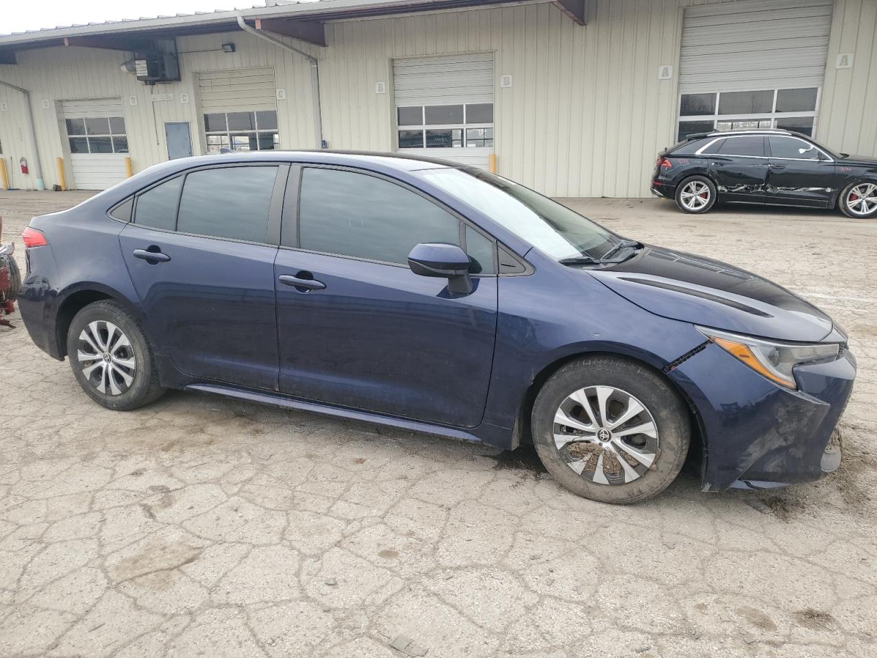 2022 TOYOTA COROLLA LE VIN:JTDEAMDE2NJ055163