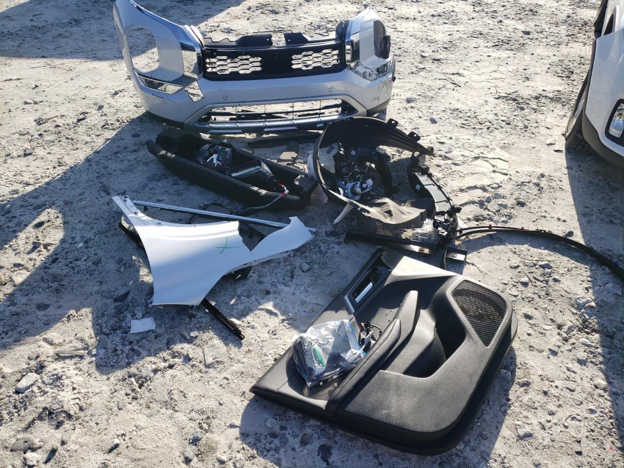 2024 MITSUBISHI OUTLANDER SE VIN:JA4J3VA8XRZ056219