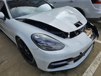 2018 Porsche Panamera VIN: