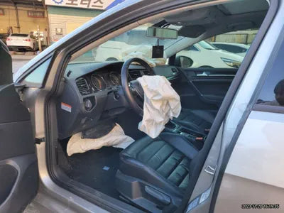 2015 Volkswagen Golf WVWZZZAUZFW268003 VIN:WVWZZZAUZFW268003