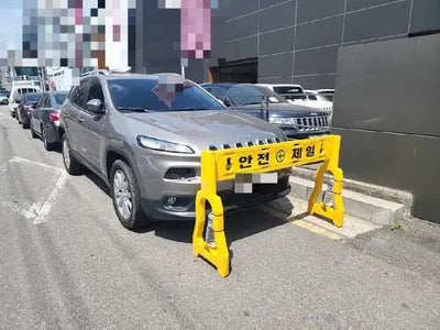 2017 Jeep Cherokee VIN: