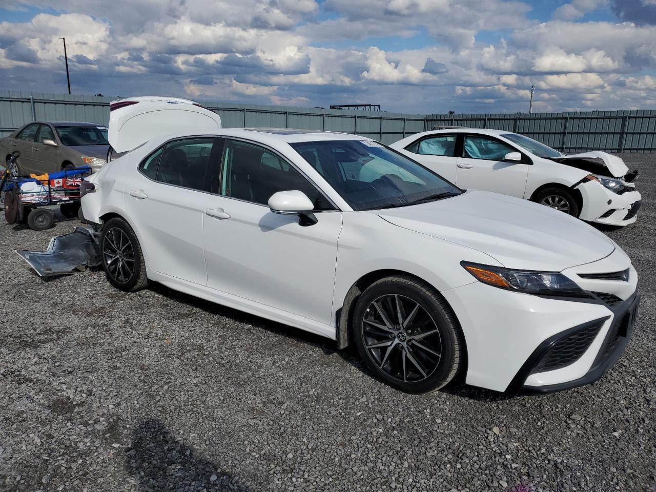 2022 TOYOTA CAMRY XLE VIN:4T1B21HK9NU018300