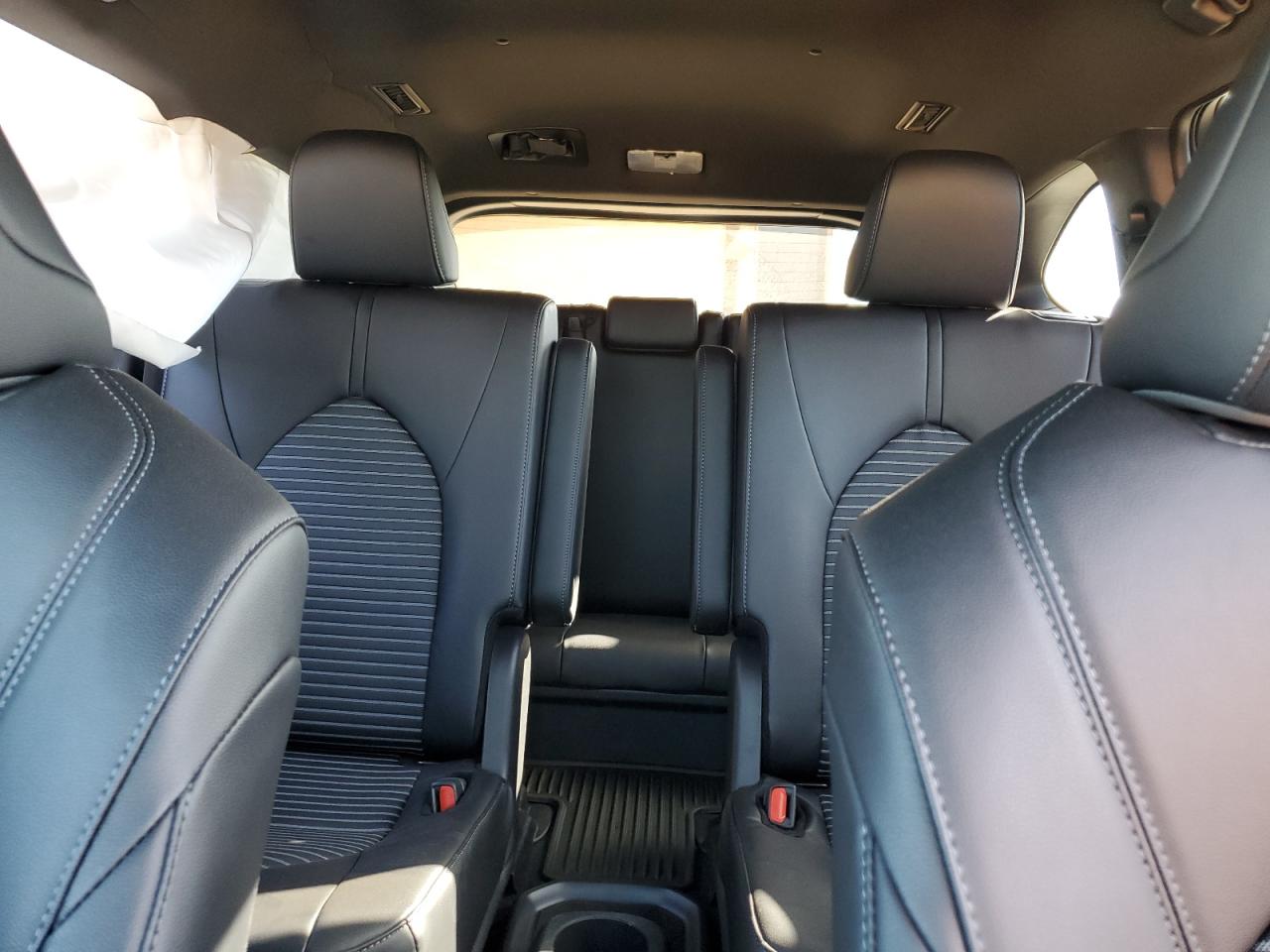 2024 TOYOTA HIGHLANDER LE VIN:5TDKDRAH1RS548458