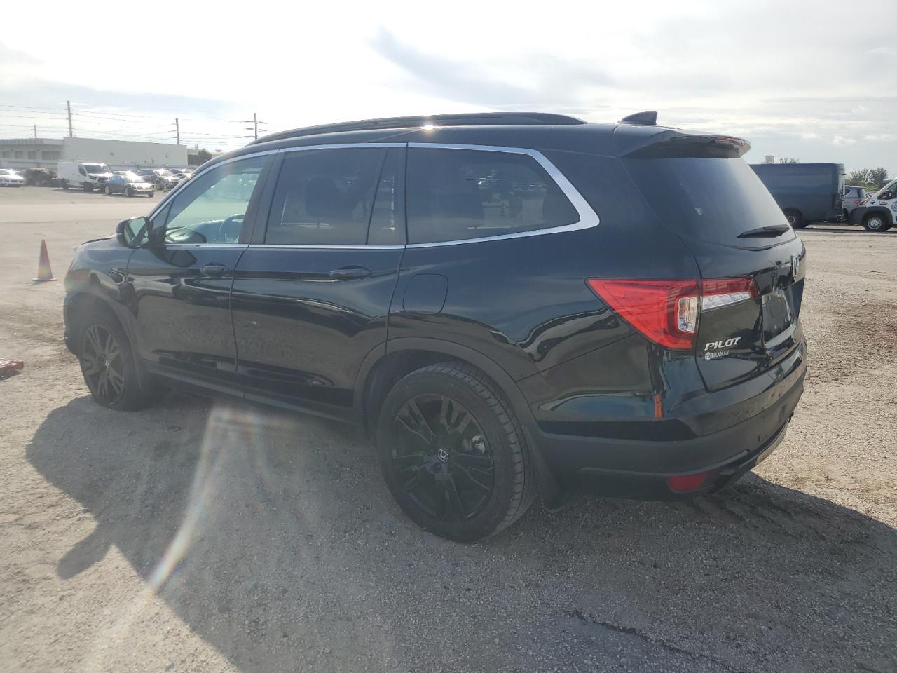 2022 HONDA PILOT SE VIN:5FNYF5H23NB034107