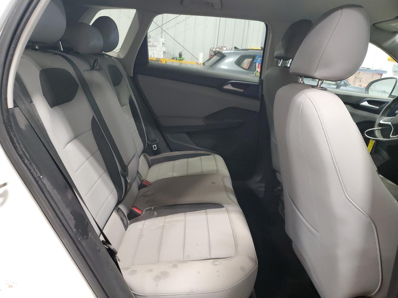 2024 VOLKSWAGEN TAOS SE VIN:3VVUX7B22RM075931