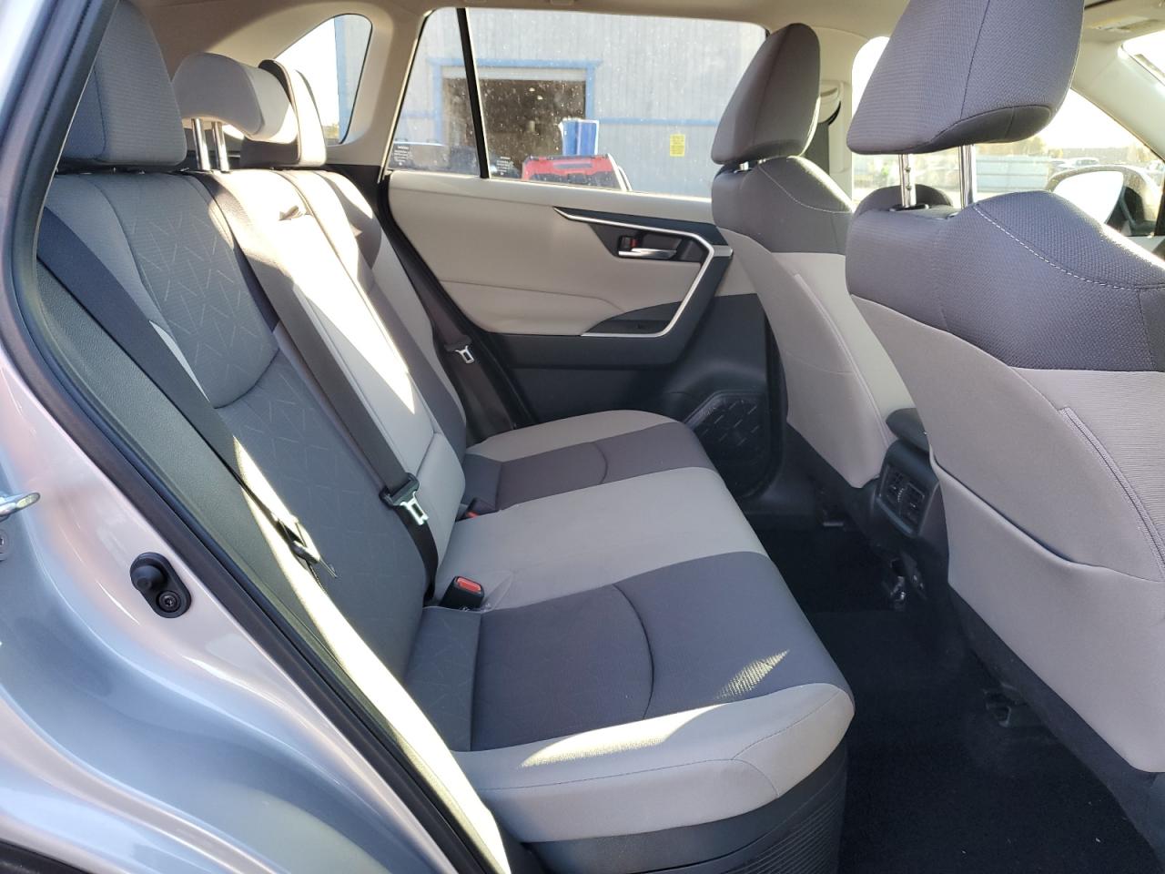 2023 TOYOTA RAV4 XLE VIN:JTMRWRFV4PD205630