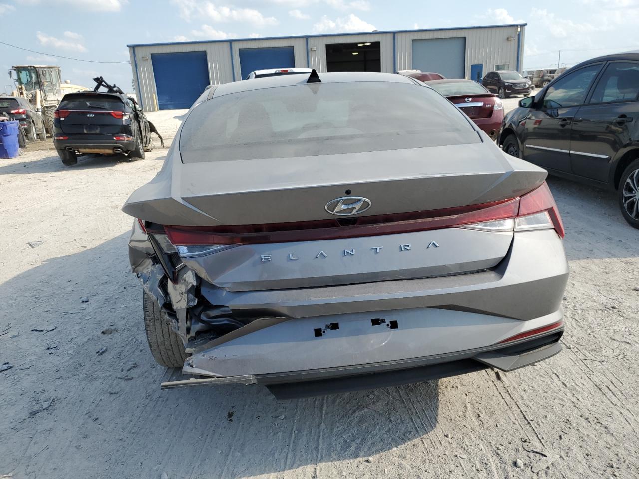 2023 HYUNDAI ELANTRA SEL VIN:KMHLM4AG8PU448456