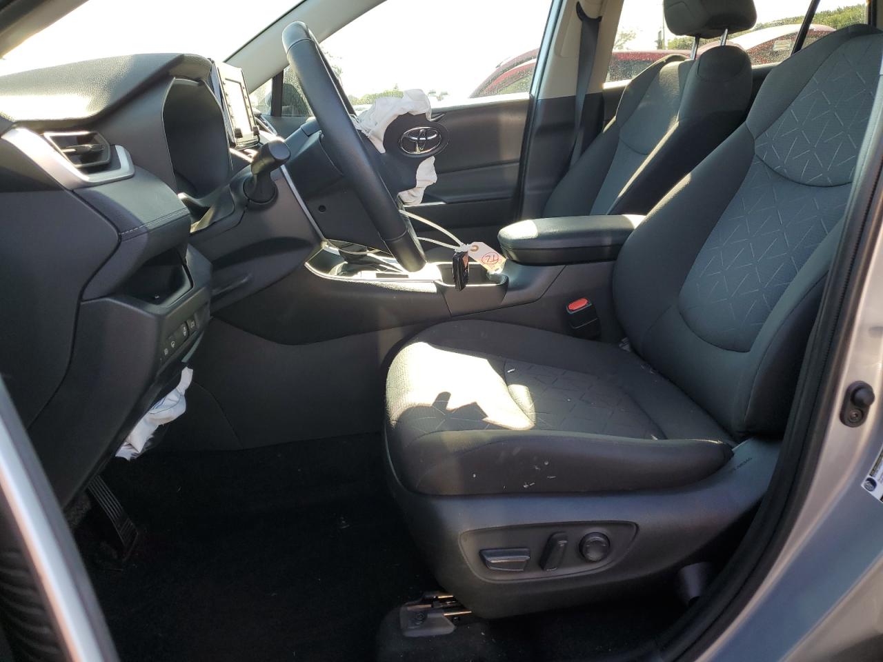 2022 TOYOTA RAV4 XLE VIN:2T3W1RFV7NC200845