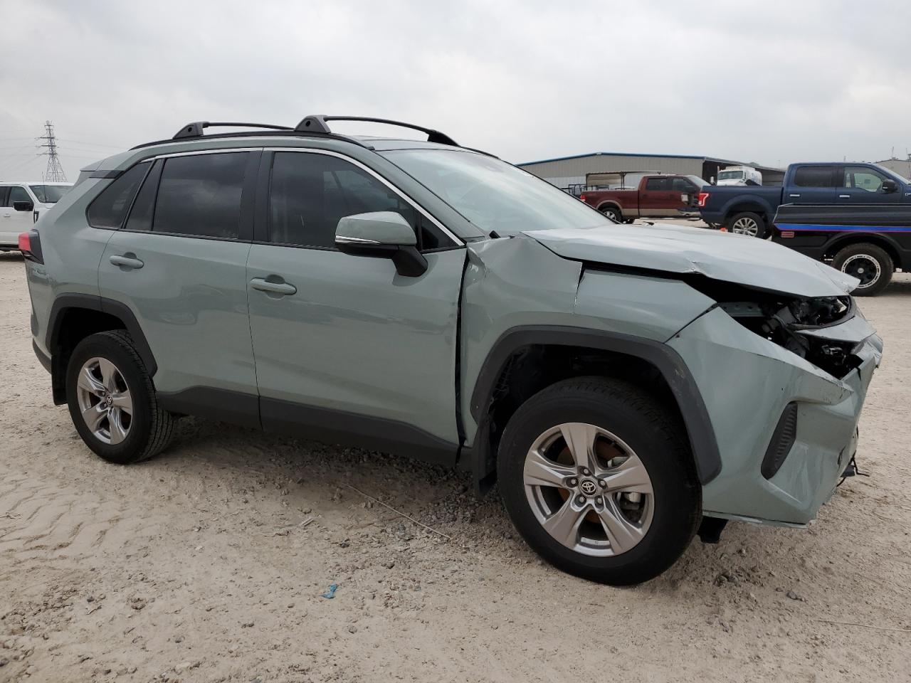 2023 TOYOTA RAV4 XLE VIN:2T3W1RFV0PW256398