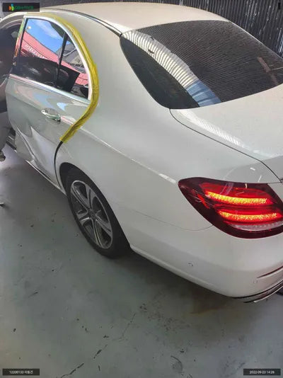 2017 Mercedes-Benz E 300 WDDZF4JB1JA333984 VIN:WDDZF4JB1JA333984