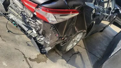 2019 Toyota Camry VIN: