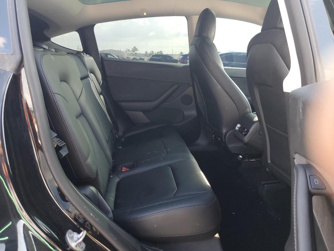 2022 TESLA MODEL Y  VIN:7SAYGDEF6NF465820